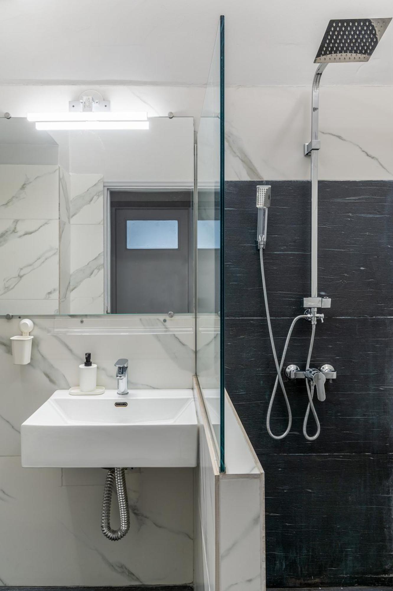 אתונה The Omonoia Modern, 3Bd Apartment מראה חיצוני תמונה