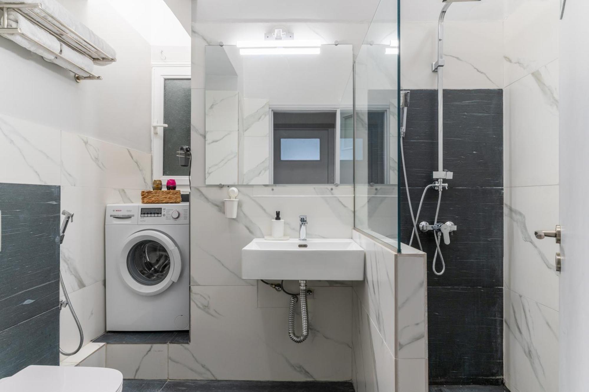 אתונה The Omonoia Modern, 3Bd Apartment מראה חיצוני תמונה